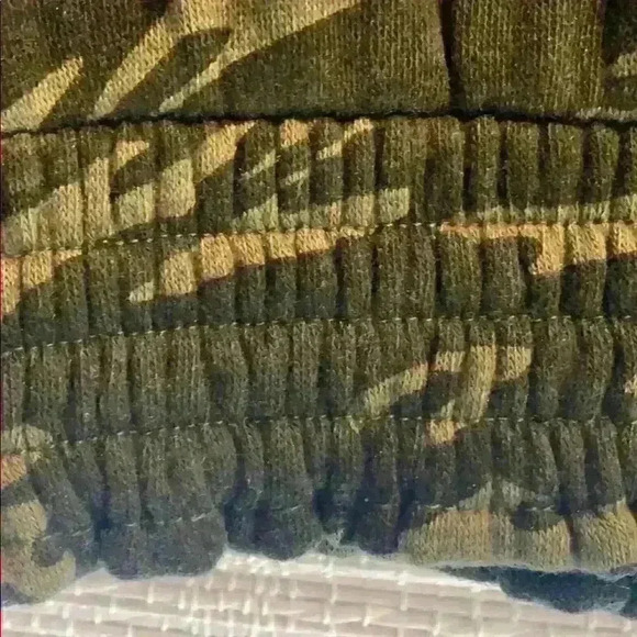 NEW Vintage Havana Camo with Stars Sweatshirt - Picture 7 of 14